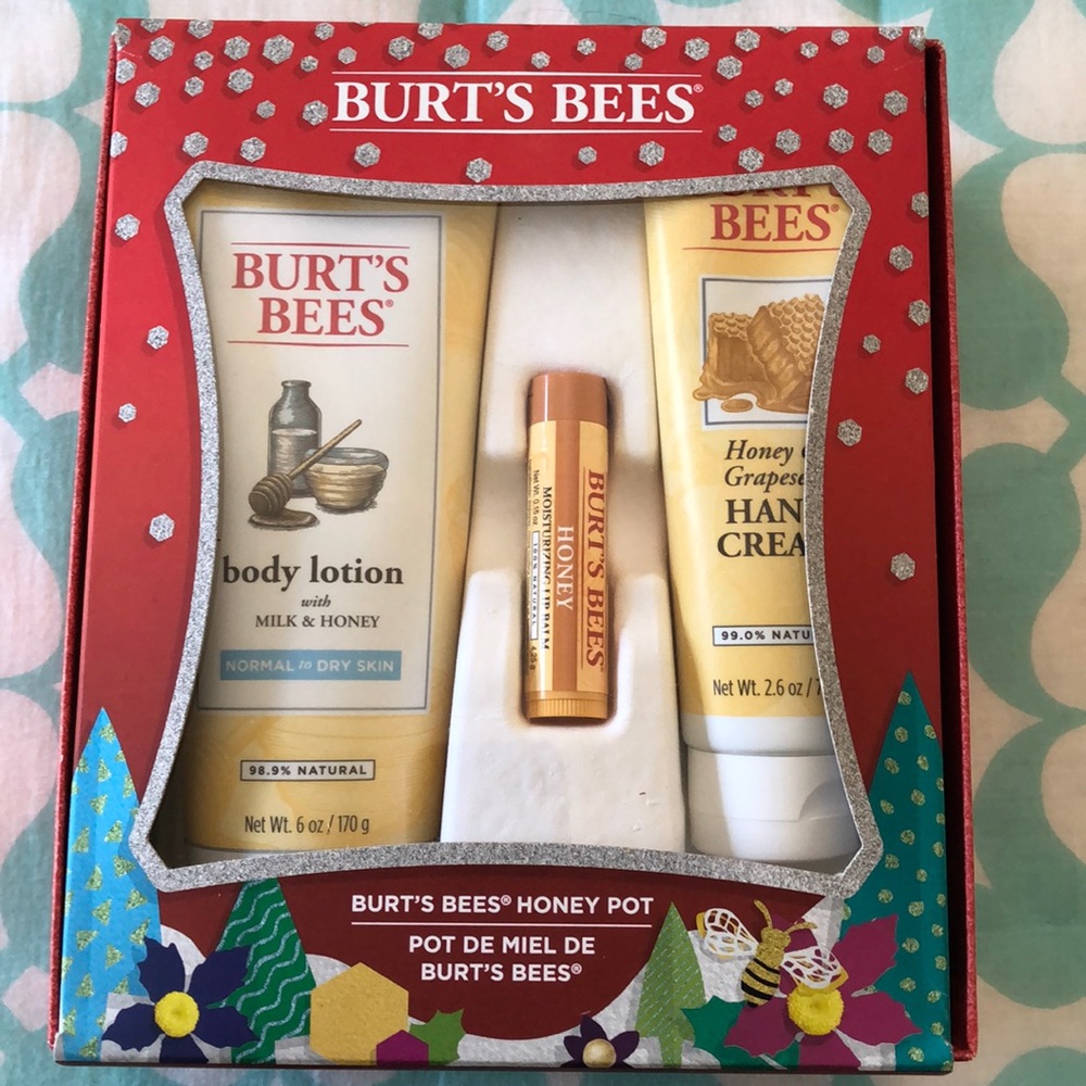 NWT Burt’s Bees Gift Set